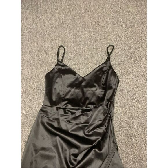 Asymmetrical Slit Dress - Picture 5 of 6